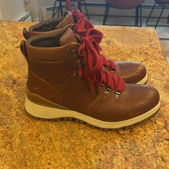 Bionica Whiskey Brown Leather Boots Women’s Size 7, EUC - Picture 3 of 6